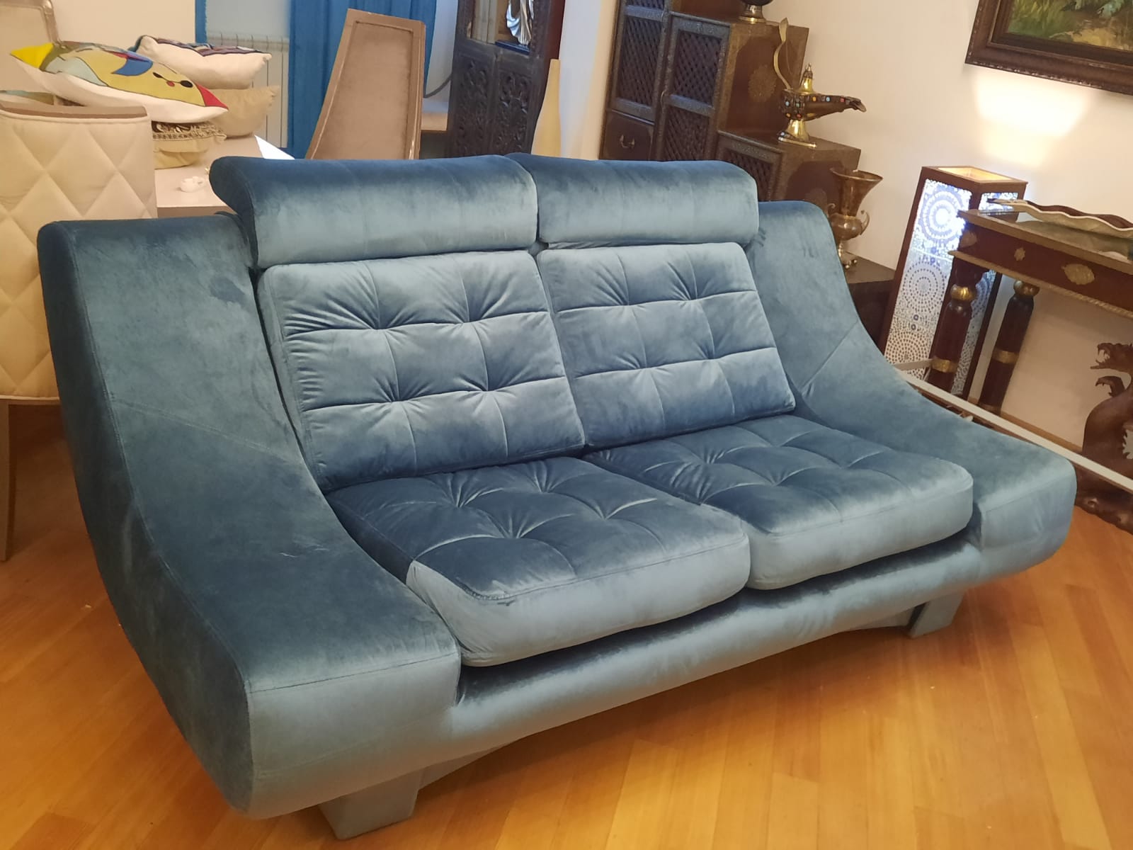 Обивка дивана на дому. Белоозёрский