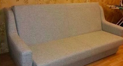 Перетяжка дивана. Белоозёрский