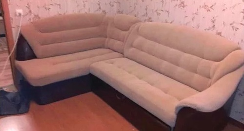 Перетяжка углового дивана. Белоозёрский