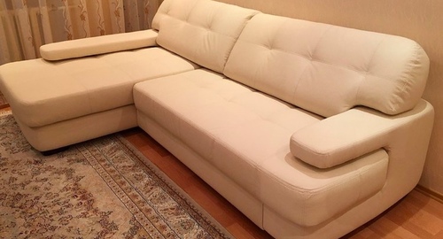 Обивка углового дивана.  Белоозёрский